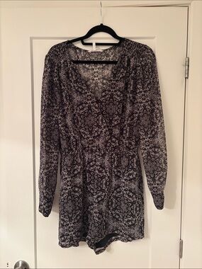 Black & White Printed Long-Sleeve Wrap Dress